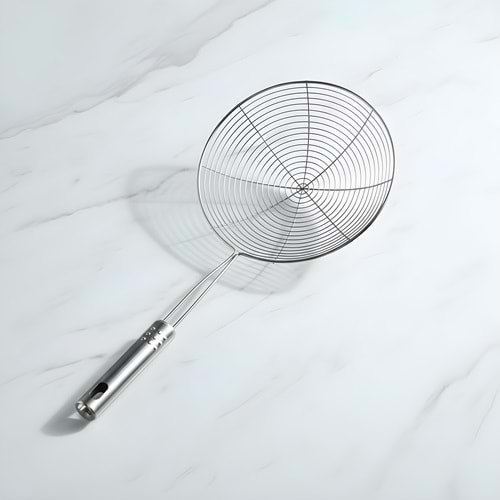 IVORY 18 CM SAPLI METAL KEVGİR 400*